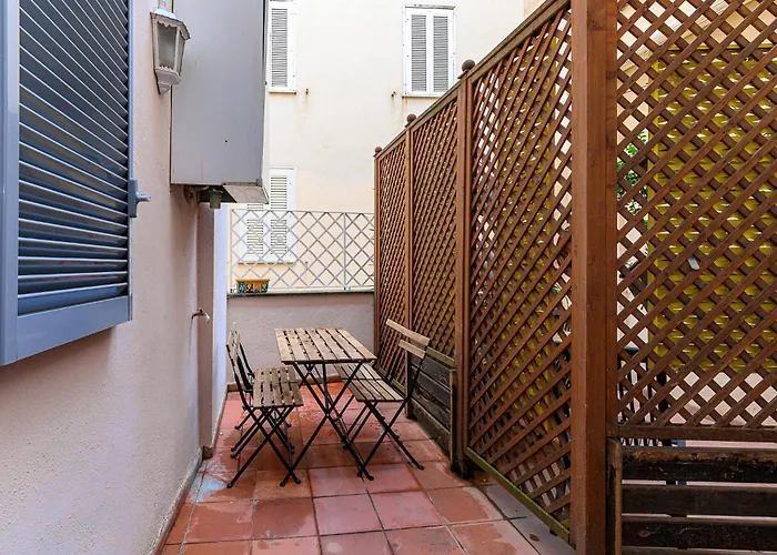 Colosseum With Terrace By Ndp Rent Appartement
